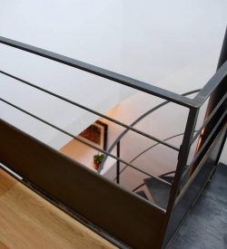 Escalier helicoidal métal toulouse 06-vue